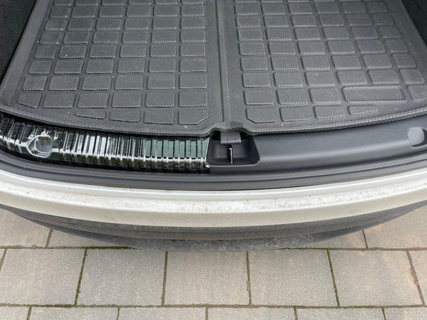 Tesla Model Y kofferbak laadrandbescherming aluminium zwart