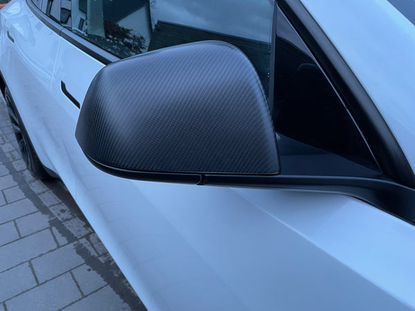 Tesla Model Y spiegelkappen van echt carbon - mat