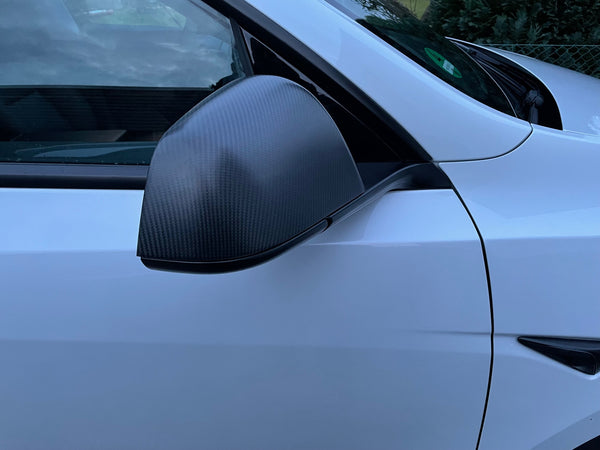 Tesla Model Y spiegelkappen van echt carbon - mat