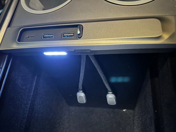 Tesla Model 3/Y - USB-Hub Docking Station met Licht